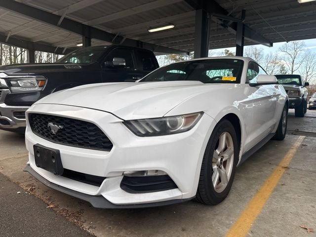 Used 2015 Ford Mustang Coupe image 1