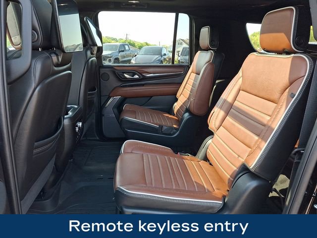 Used 2024 GMC Yukon XL Denali Ultimate w/ LPO, Floor Liner Package AWD/4WD image 18