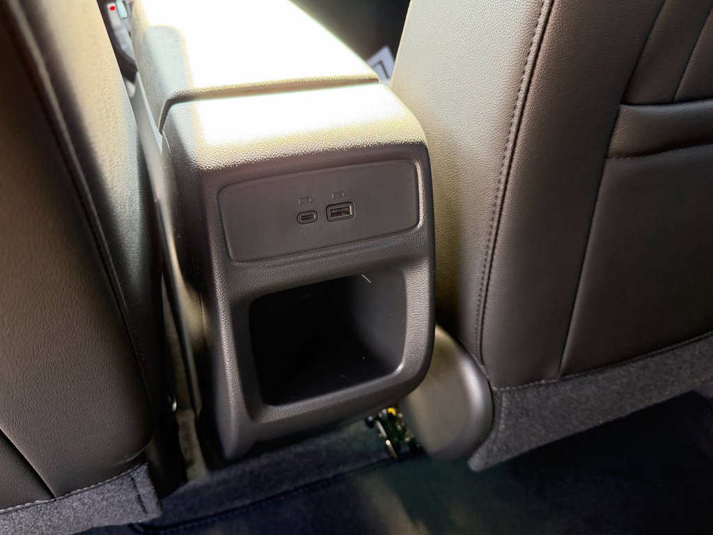 New 2026 Chevrolet Trax RS w/ Sunroof Package image 24