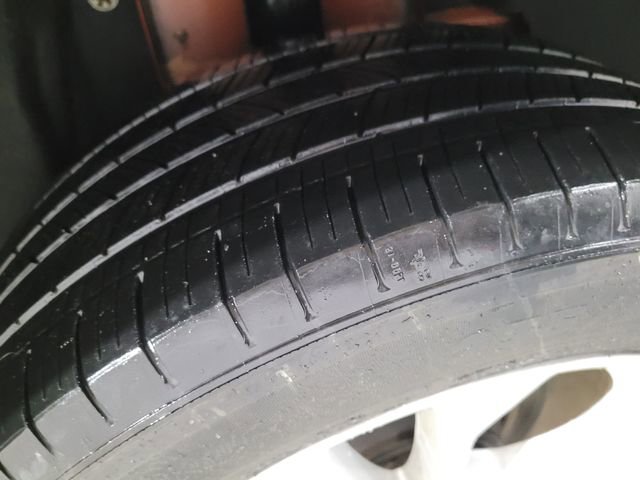 Used 2019 Ford Escape SE image 24