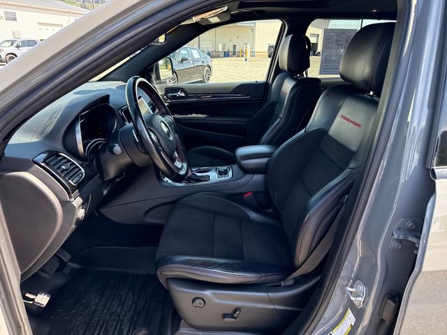 Used 2020 Jeep Grand Cherokee Trailhawk AWD/4WD image 20