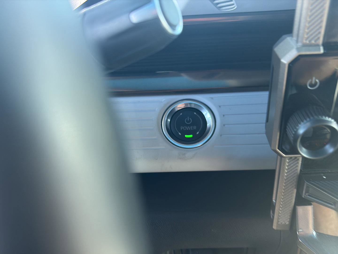 Used 2025 GMC Hummer EV 3X w/ LPO, Dark Essentials Package image 18