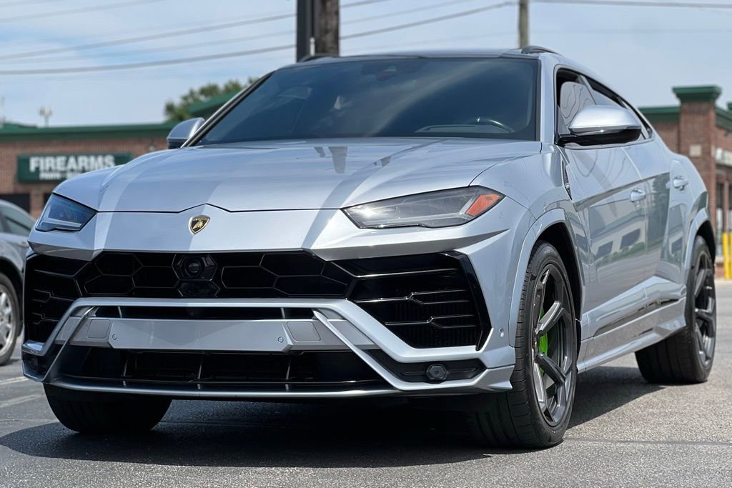 Used 2022 Lamborghini Urus image 16