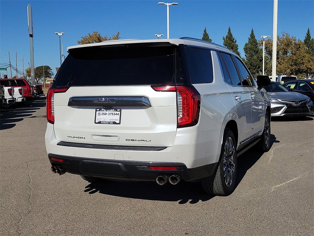 Used 2023 GMC Yukon Denali Ultimate image 10