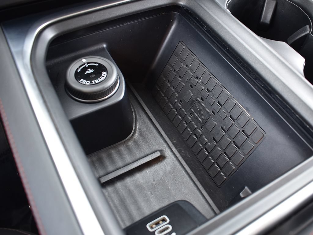 Certified 2025 Ford Expedition Active AWD/4WD image 26