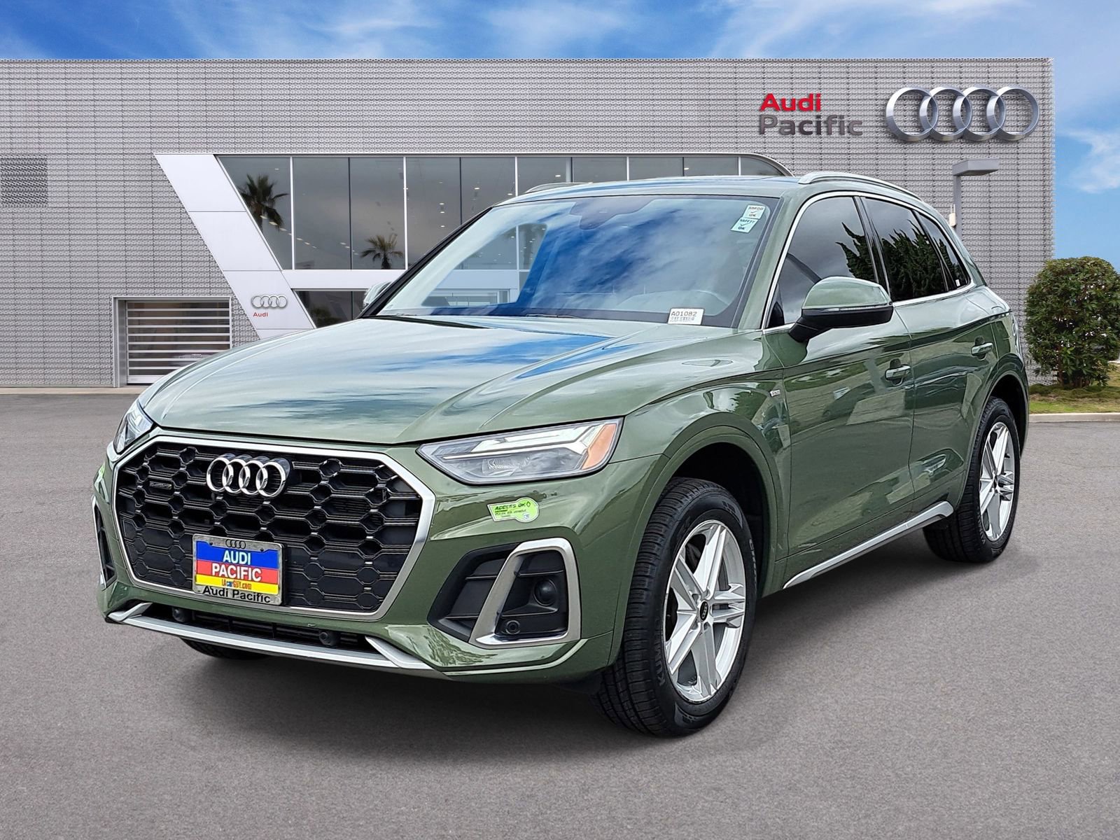 Used 2023 Audi Q5 e Premium w/ Convenience Package
