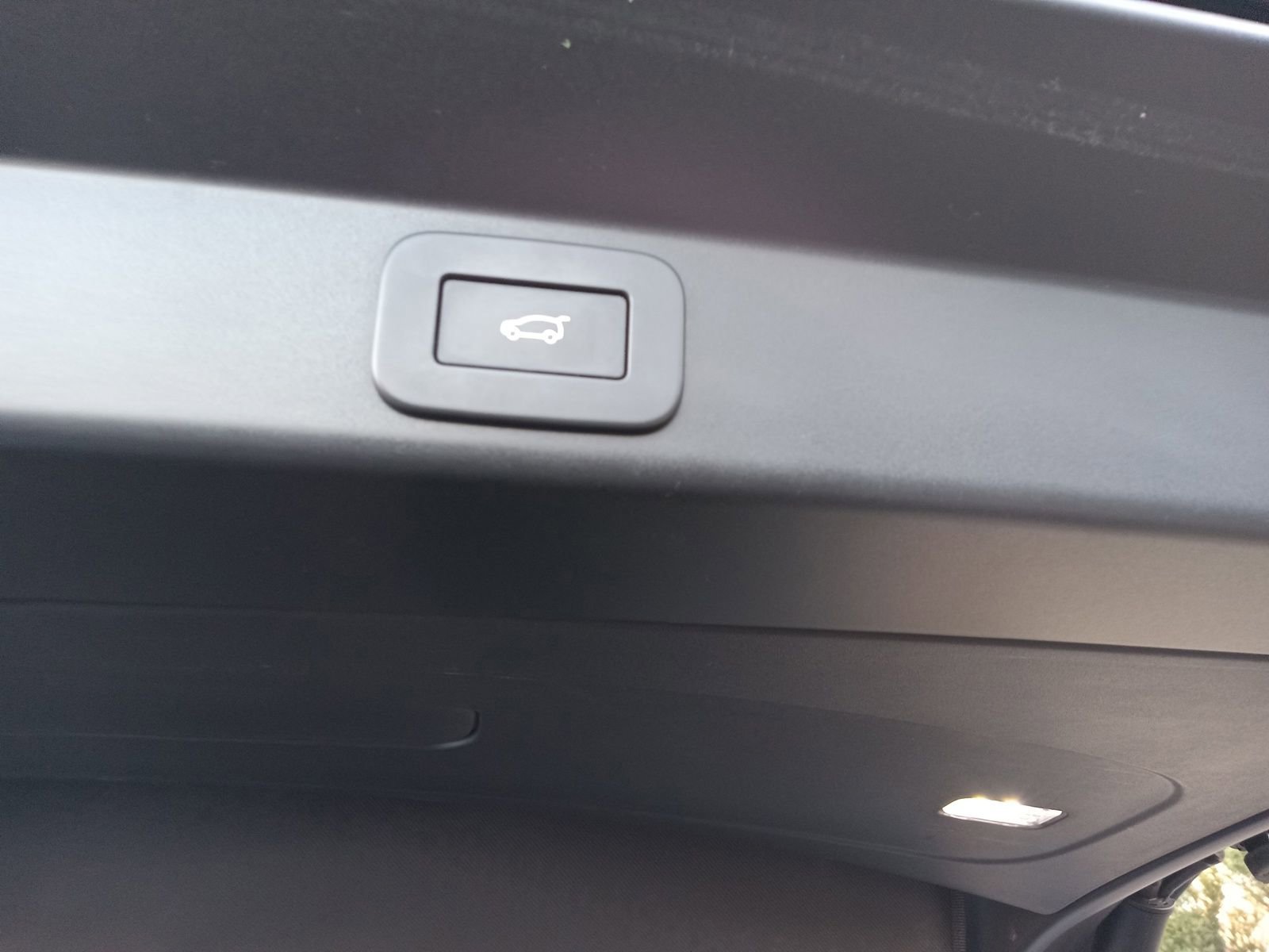 Used 2024 Land Rover Range Rover Sport SE image 24