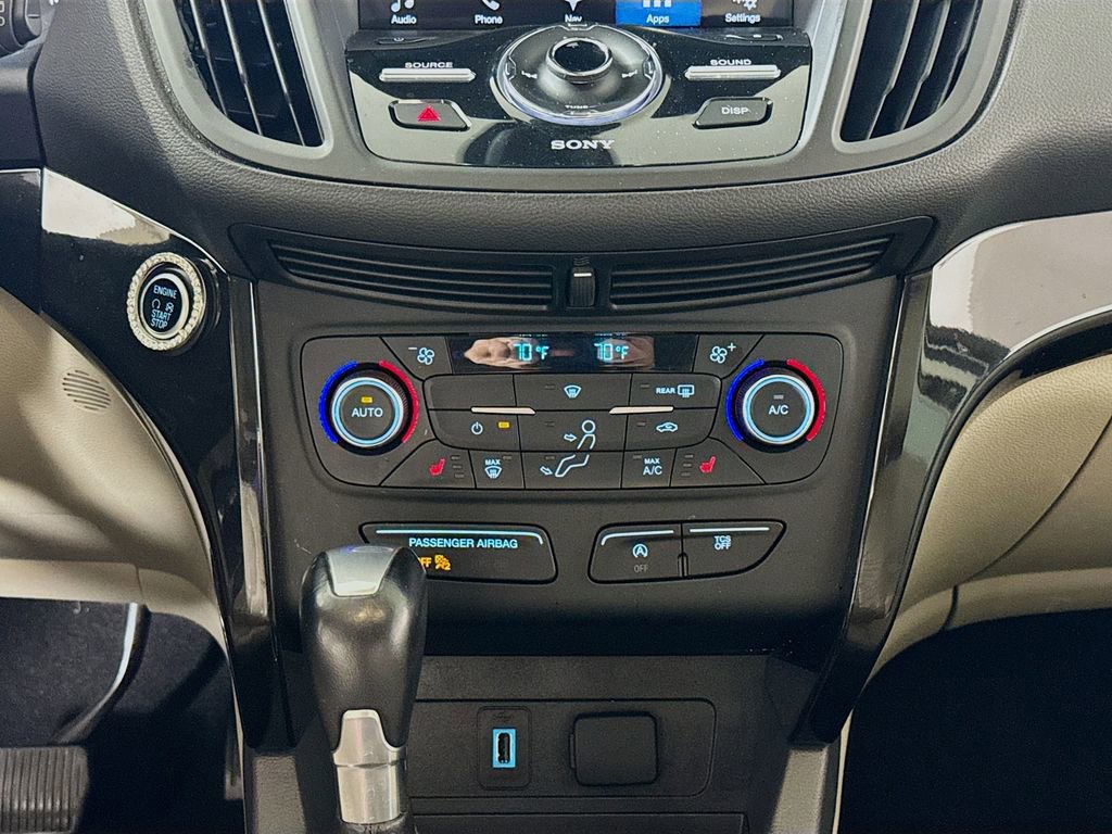 Used 2017 Ford Escape Titanium image 16