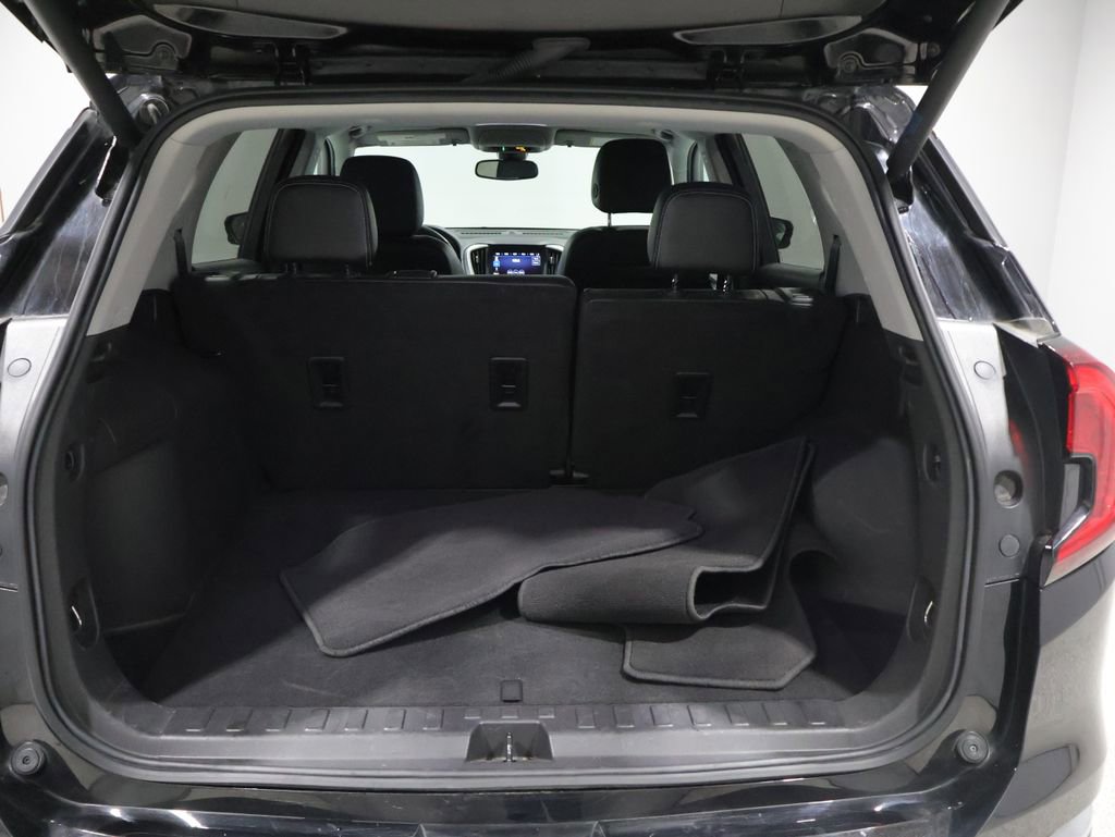Used 2024 GMC Terrain SLT AWD/4WD image 4