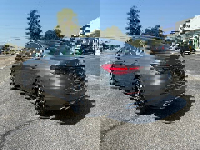 New 2025 Mercedes-Benz C 300 Sedan image 3