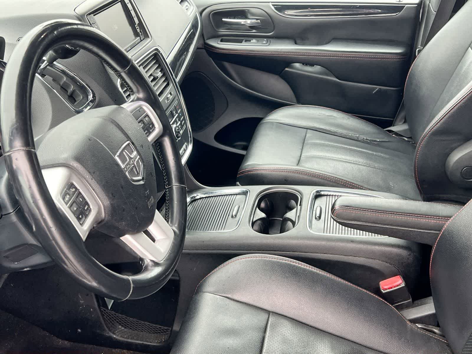 Used 2018 Dodge Grand Caravan GT image 10