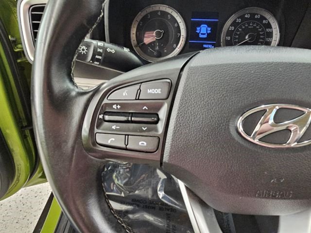 Used 2021 Hyundai Venue SEL image 11