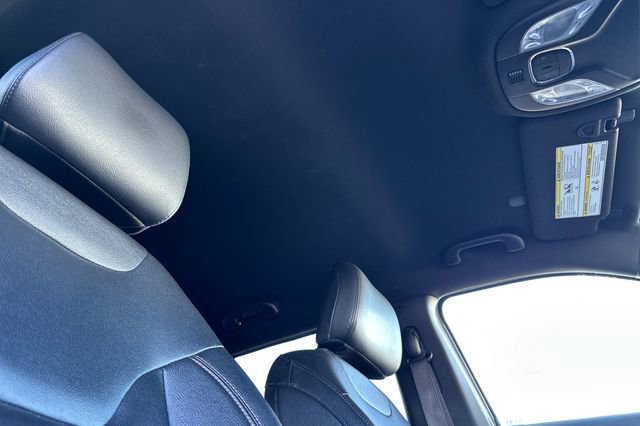 Certified 2024 Jeep Compass Limited image 18