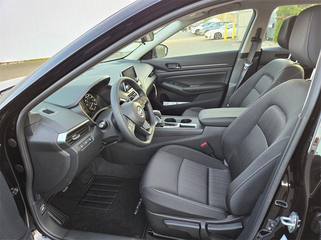 New 2025 Nissan Altima 2.5 S image 8