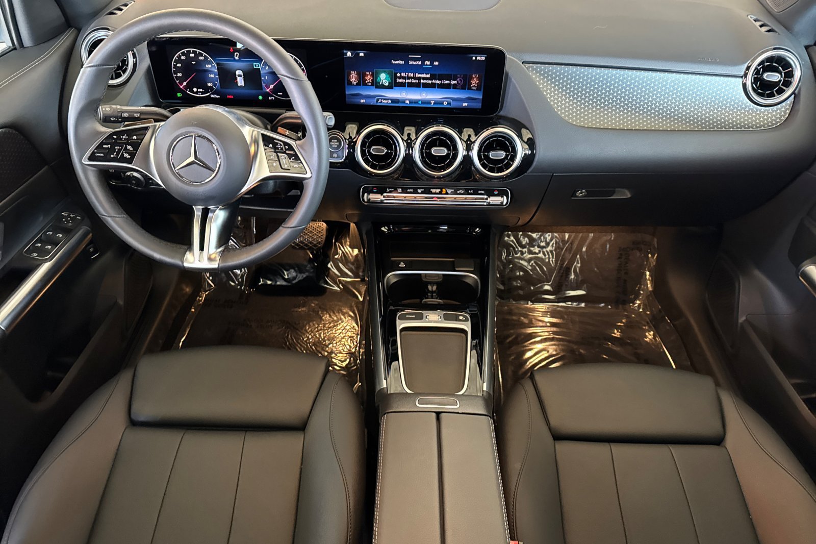 Used 2026 Mercedes-Benz GLA 250 4MATIC image 16