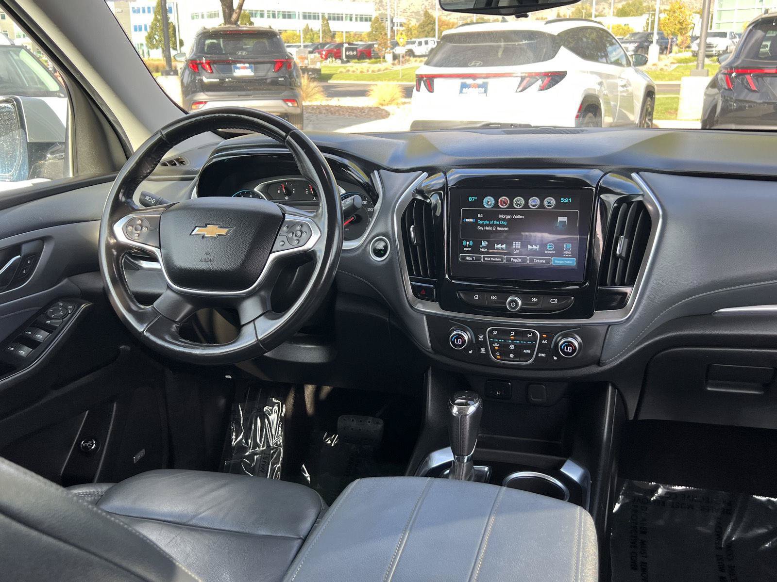 Used 2018 Chevrolet Traverse LT AWD/4WD image 2