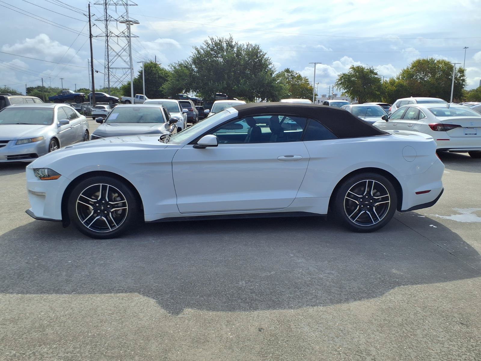 Used 2023 Ford Mustang Premium RWD image 23