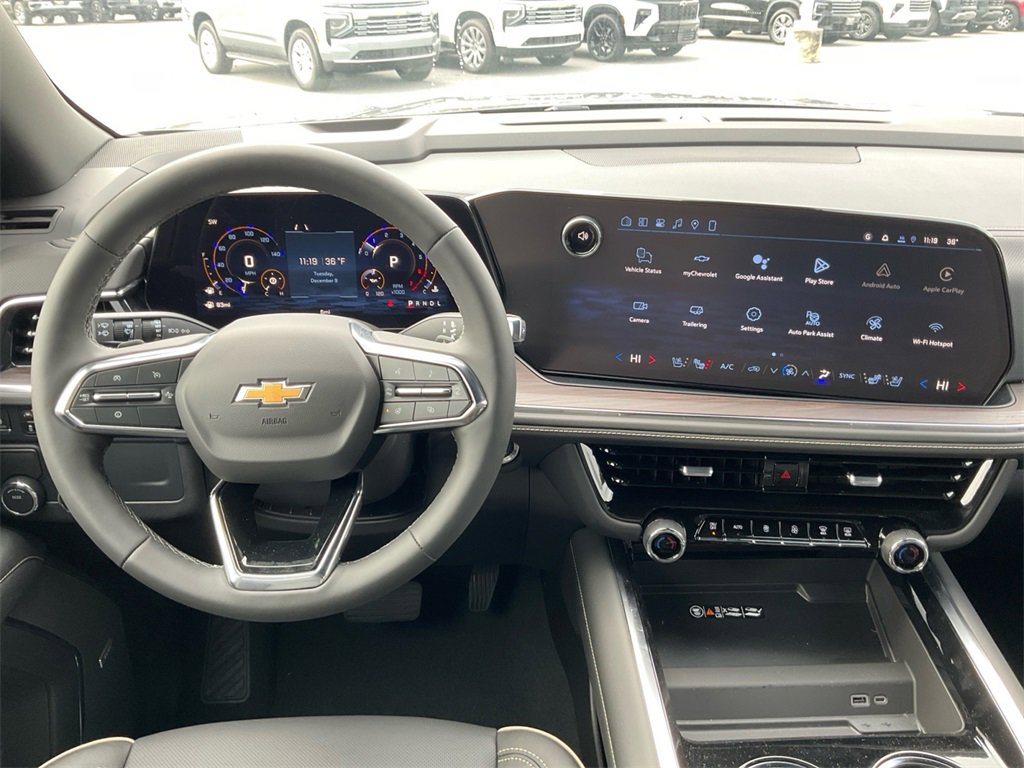 New 2026 Chevrolet Suburban Premier image 17