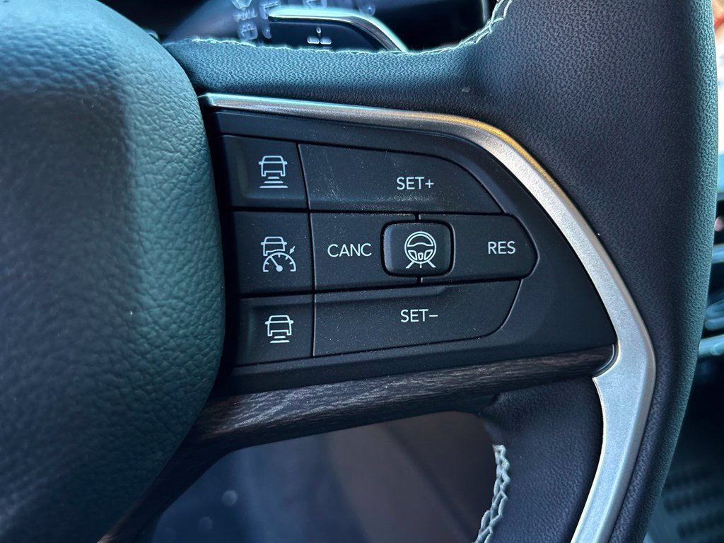 New 2027 Jeep Grand Cherokee Limited AWD/4WD image 15