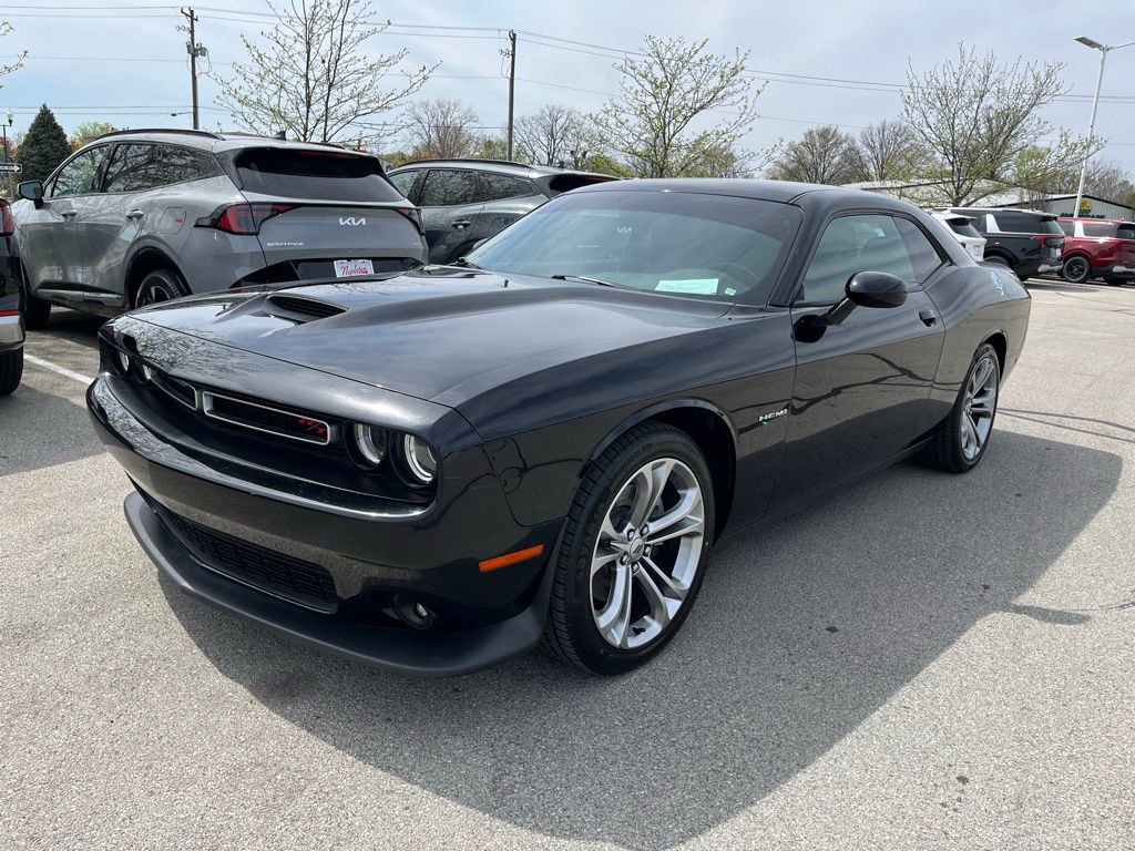 Used 2021 Dodge Challenger R/T image 3