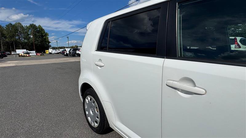 Used 2008 Scion xB FWD image 22