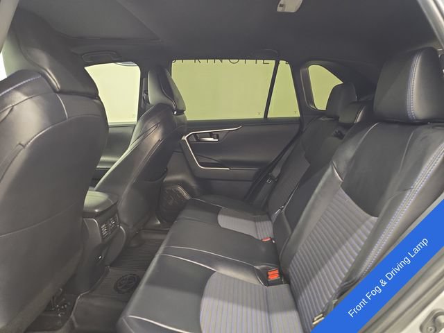 Used 2021 Toyota RAV4 XSE w/ XSE Grade Weather Package AWD/4WD image 17