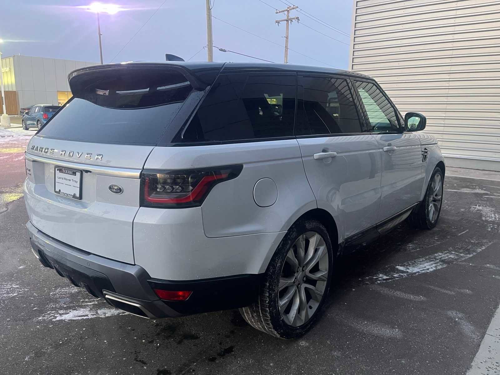 Used 2019 Land Rover Range Rover Sport HSE image 6