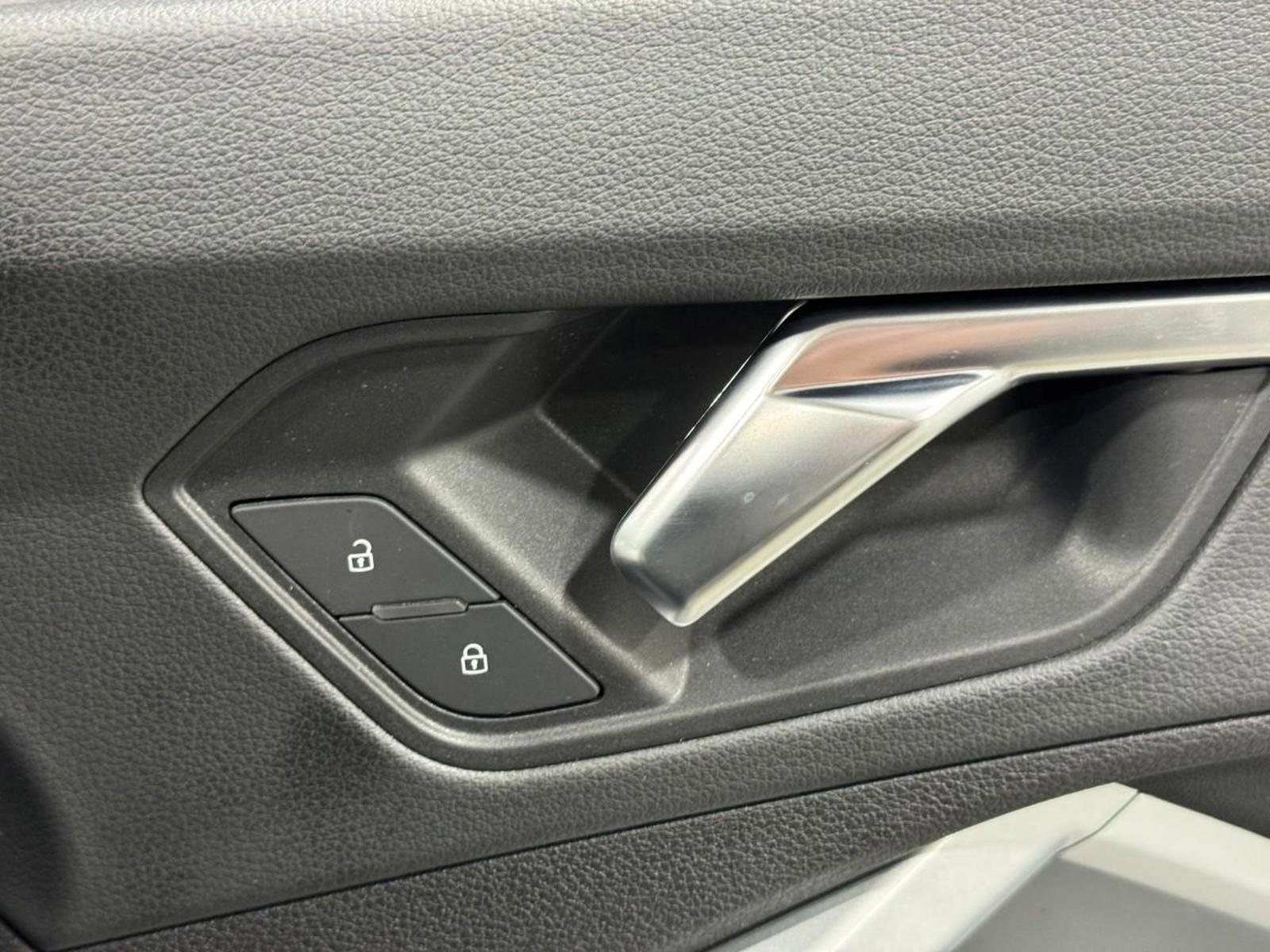 Used 2021 Audi Q3 2.0T Premium Plus w/ Premium Plus Package image 21