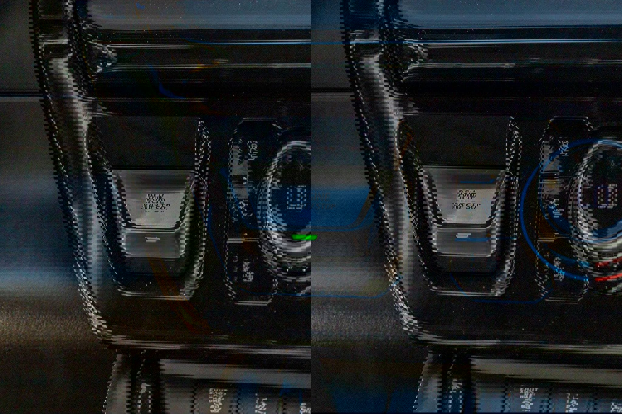 Used 2026 GMC Sierra 2500 AT4X image 24