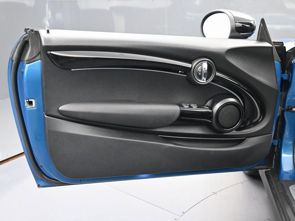 Used 2022 MINI Cooper S image 36