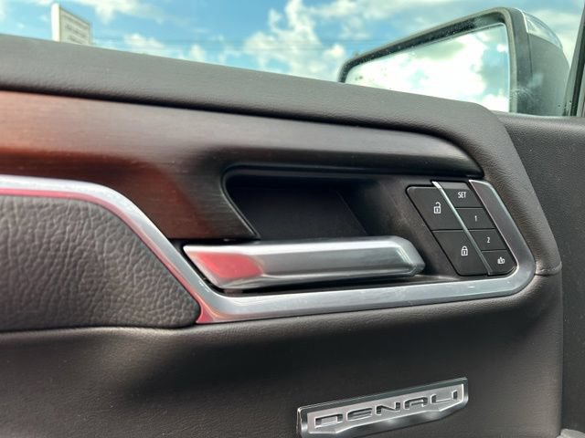 Used 2026 GMC Sierra 1500 Denali AWD/4WD image 26