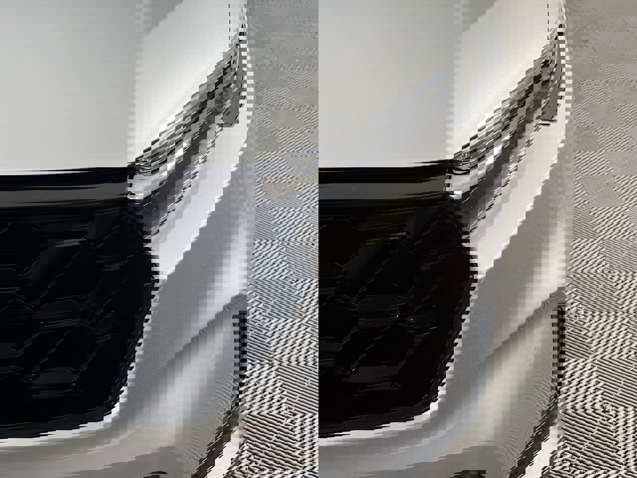 Used 2025 Honda CR-V Sport Touring image 9