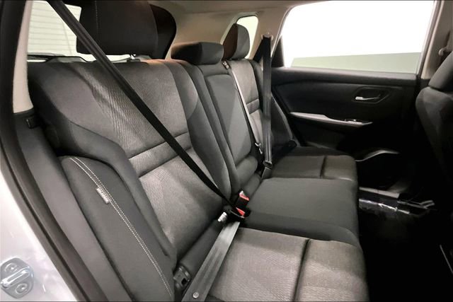New 2025 Nissan Rogue SV image 32
