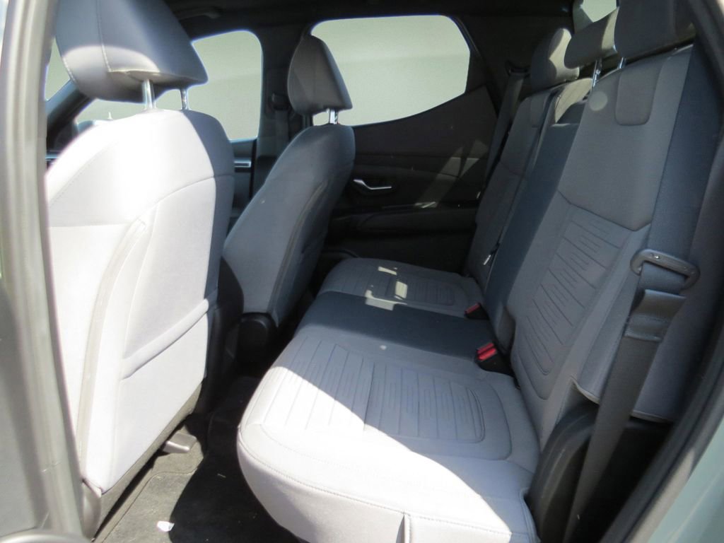 Used 2023 Hyundai Santa Cruz SEL Premium image 11