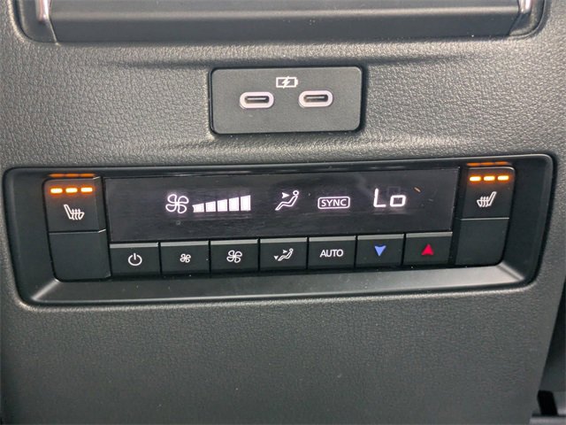 Used 2024 MAZDA CX-90 Plug-In Hybrid w/ Premium Plus image 19