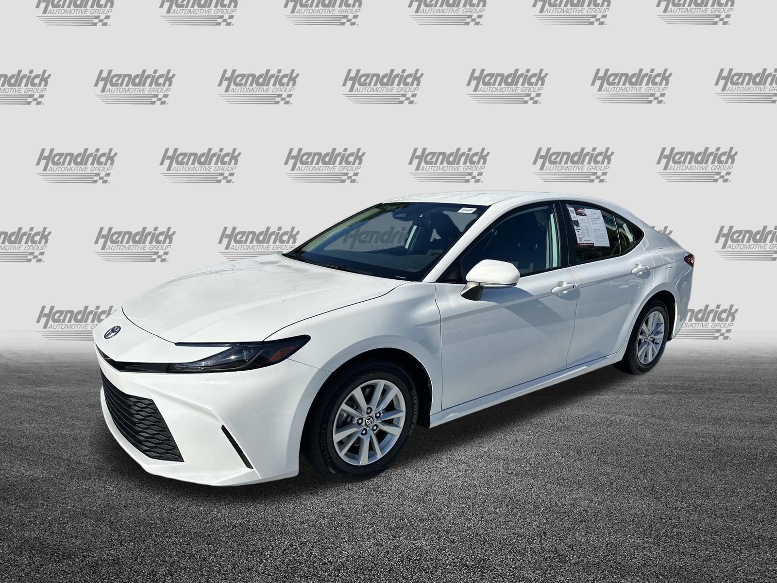 Used 2025 Toyota Camry LE FWD image 5