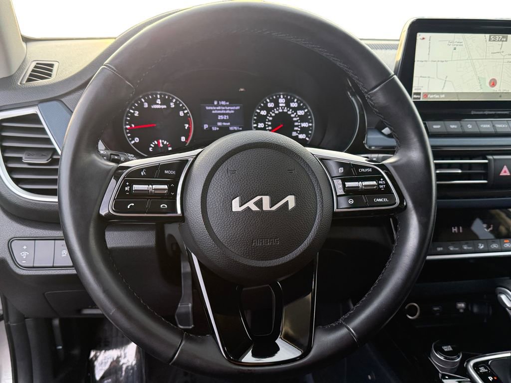 Certified 2022 Kia Seltos S image 14