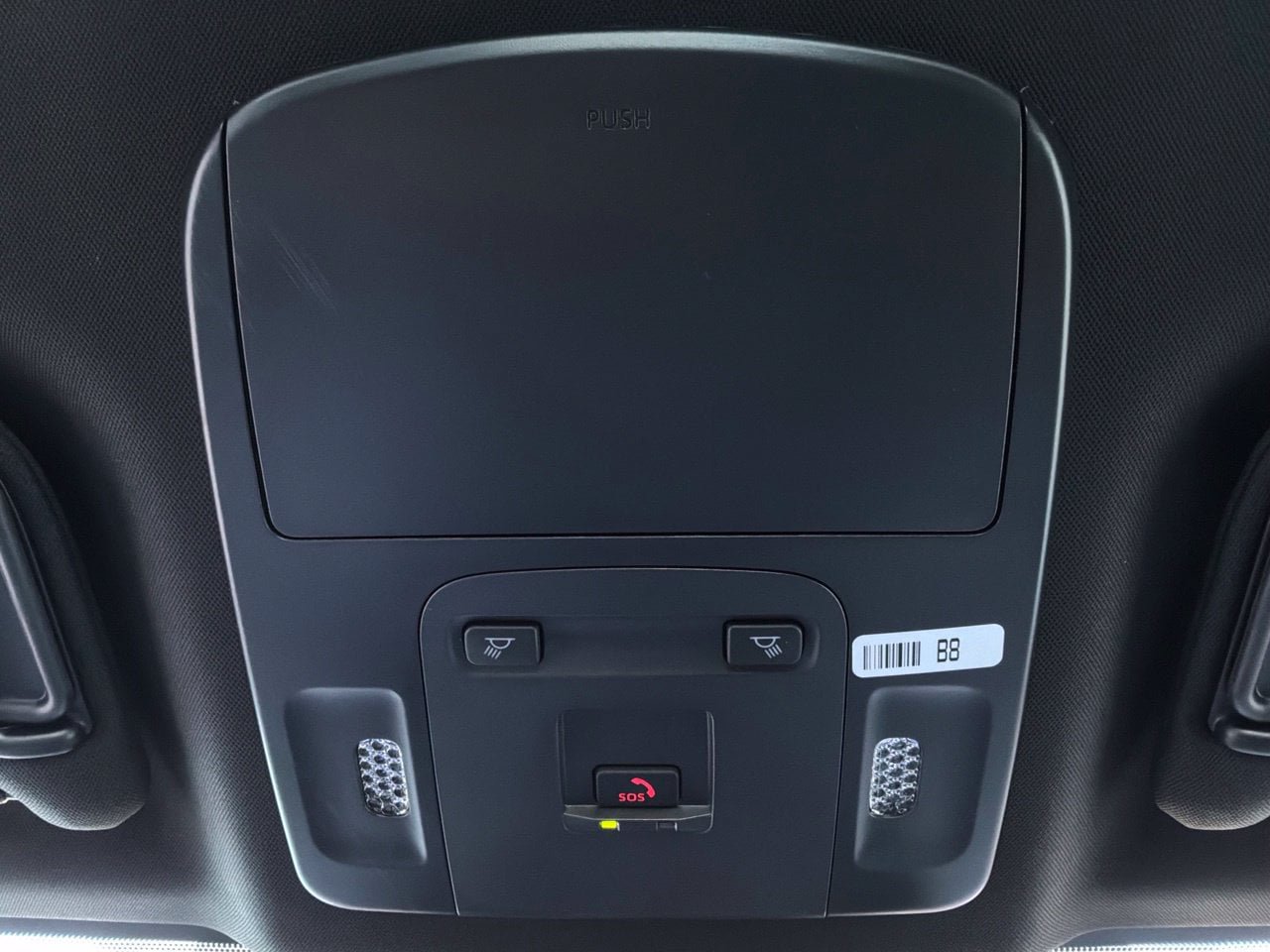 New 2026 Toyota Camry Hybrid FWD image 16
