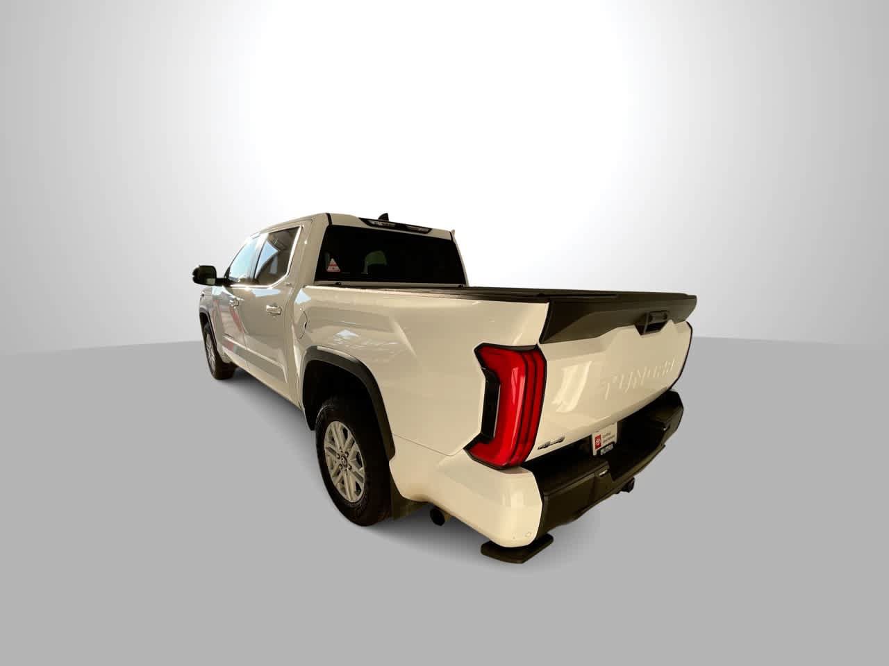 Used 2025 Toyota Tundra SR5 w/ SR5 Premium Package AWD/4WD image 6