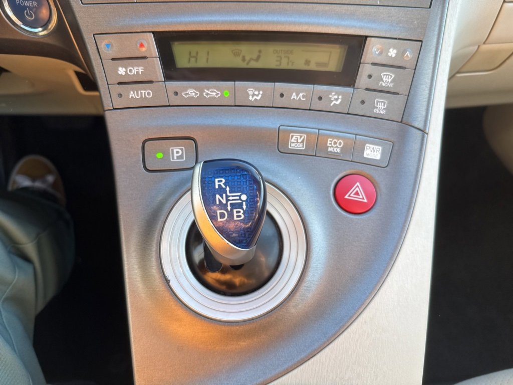 Used 2014 Toyota Prius Two image 33