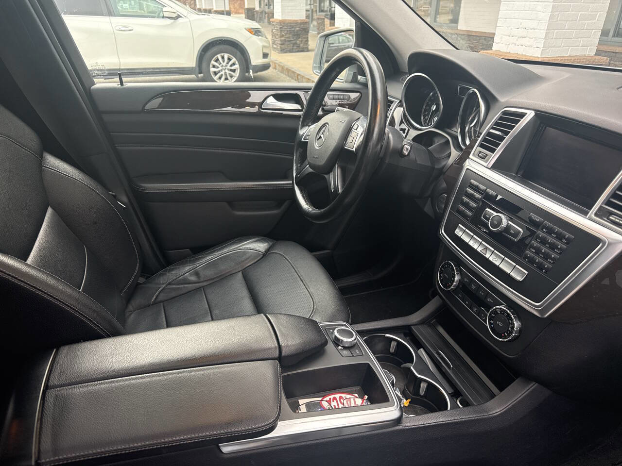 Used 2015 Mercedes-Benz ML 350 4MATIC image 8