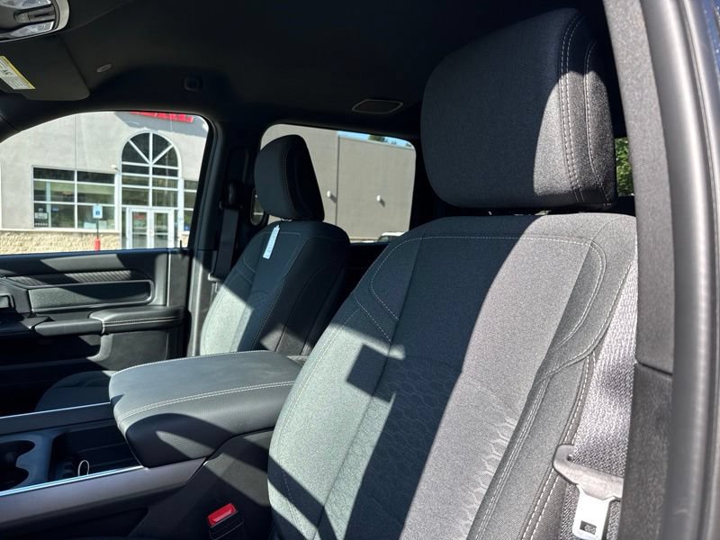New 2026 RAM 3500 Big Horn AWD/4WD image 20