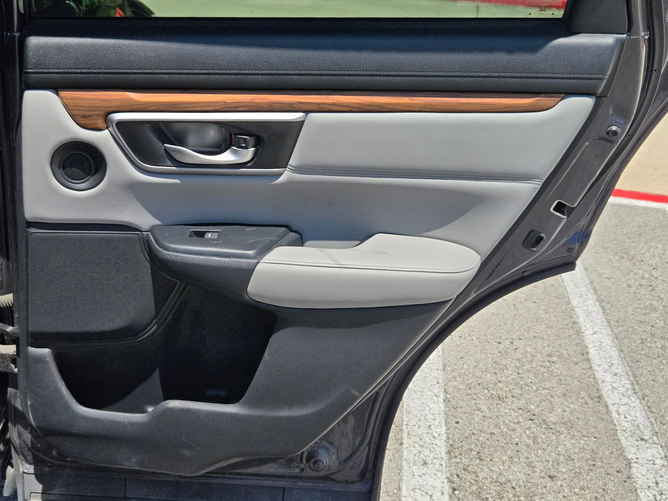 Used 2017 Honda CR-V EX-L image 26