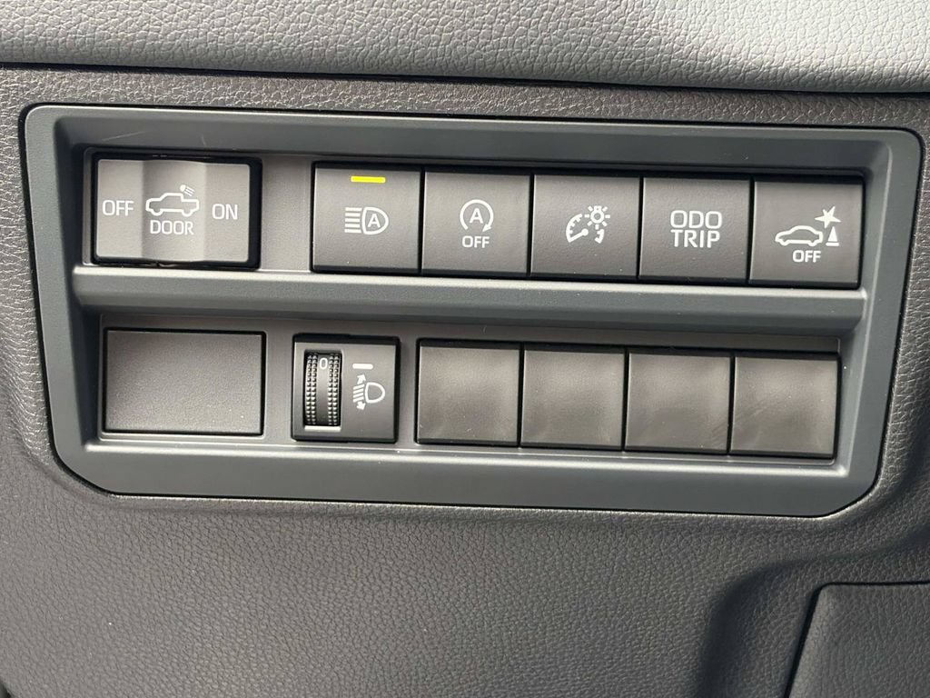 New 2026 Toyota Tundra Limited AWD/4WD image 29