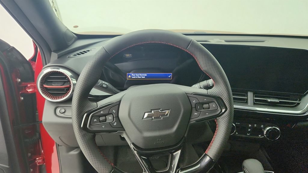 New 2026 Chevrolet Trax RS w/ Sunroof Package FWD image 16