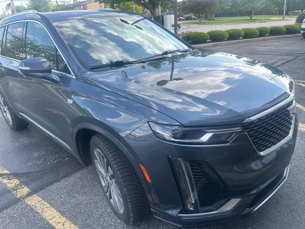 Used 2021 Cadillac XT6 Premium Luxury AWD/4WD image 4
