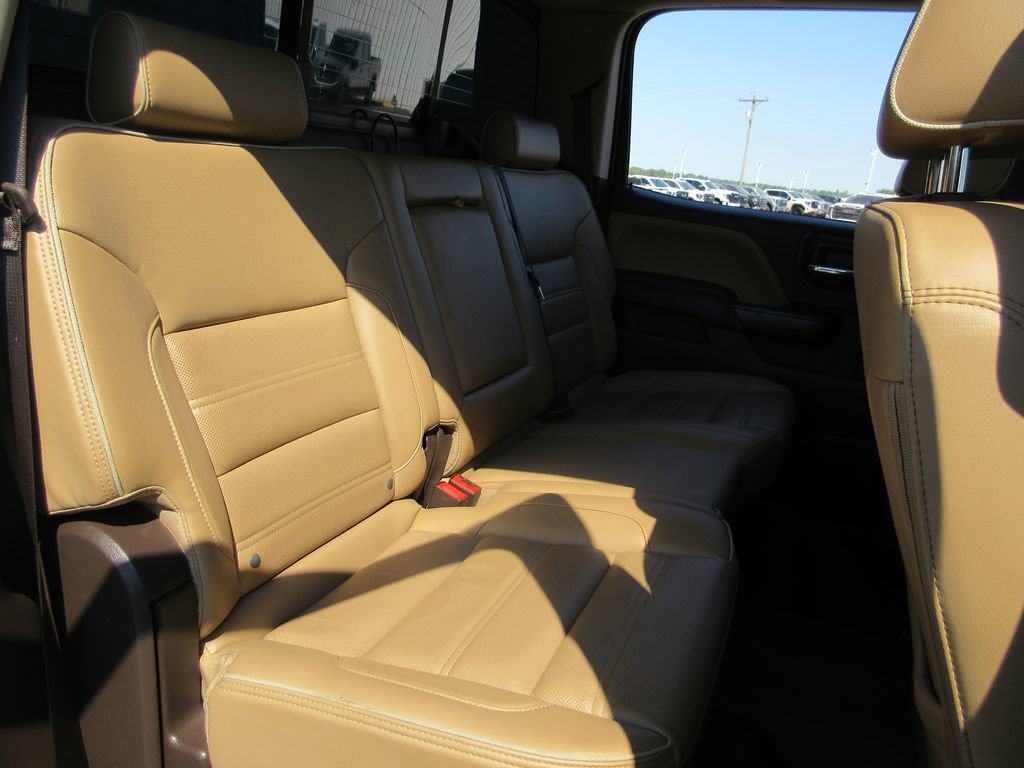 Used 2019 GMC Sierra 2500 Denali w/ Duramax Plus Package AWD/4WD image 25