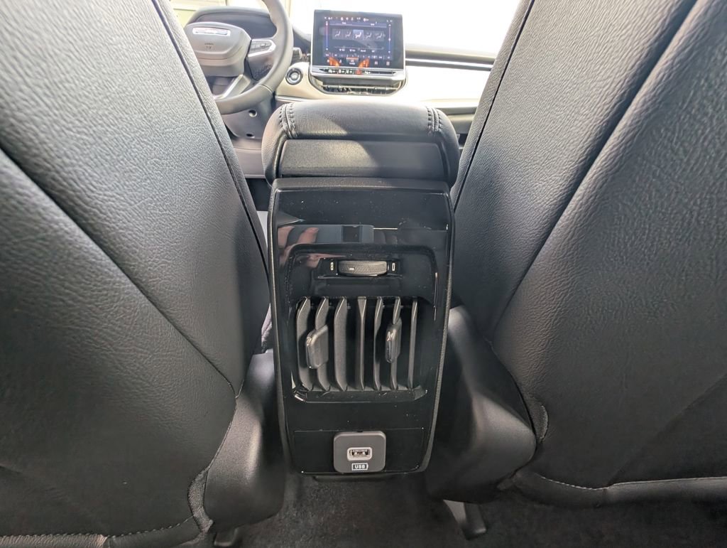 New 2026 Jeep Compass Limited image 33