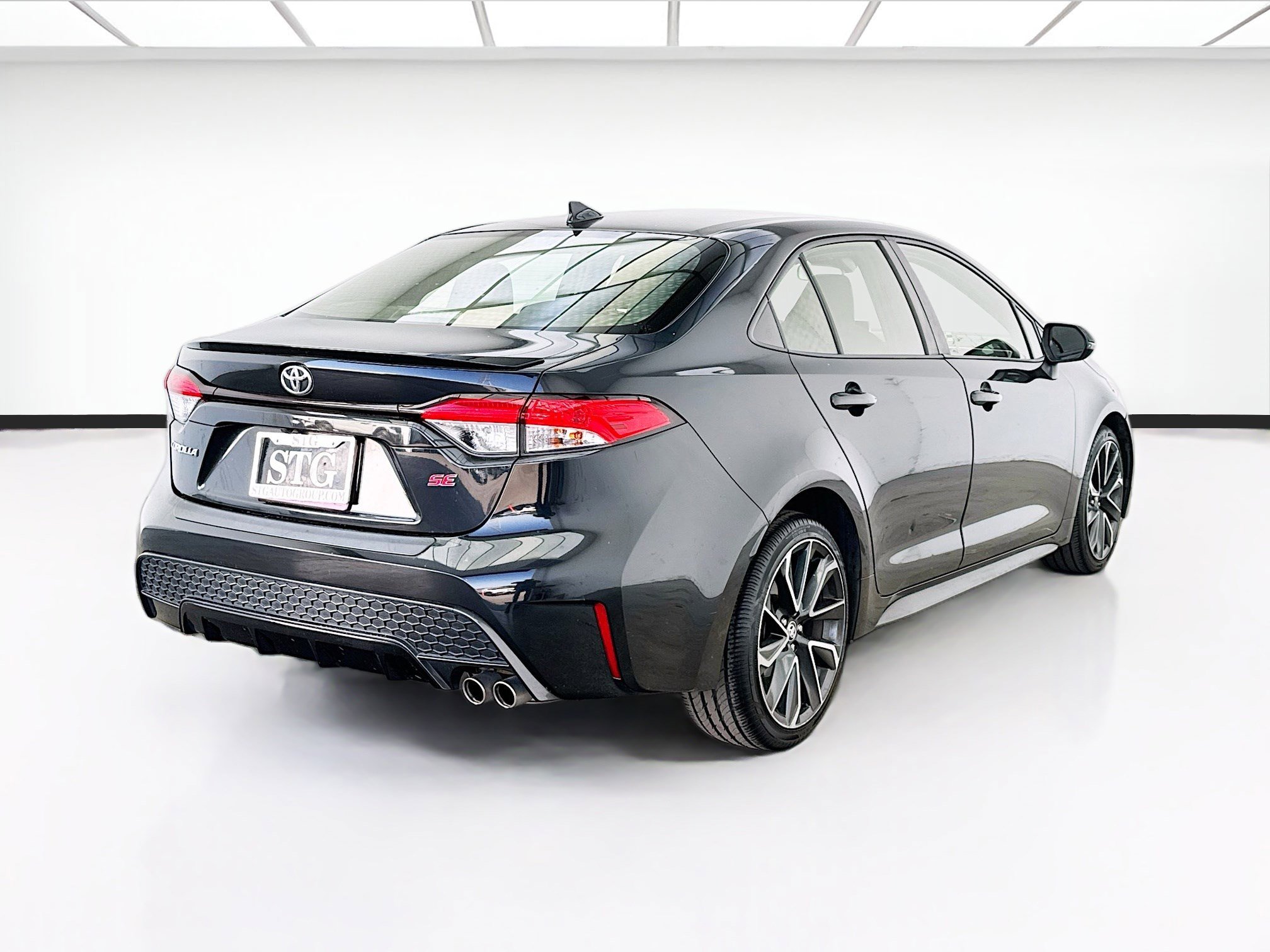Used 2020 Toyota Corolla SE w/ Carpet Mat Package (TMS) FWD image 4