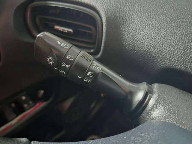 Used 2021 Toyota Prius LE AWD/4WD image 20